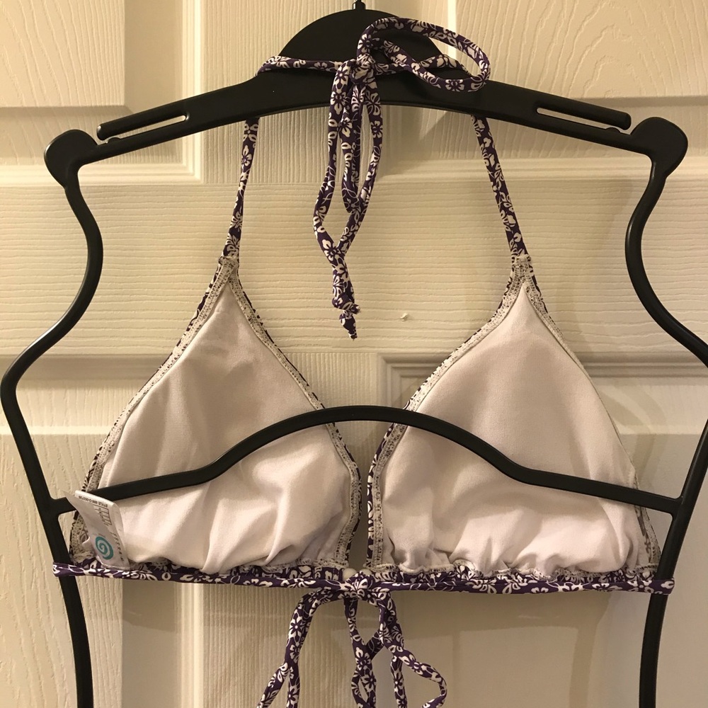 O Beach 🏖 Bikini Set - Picture 3 of 7